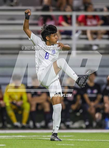 Thumbnail 3 in Wilson vs. Seagoville (UIL 5A Region II Bi-District Playoff) photogallery.