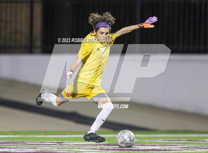 Thumbnail 2 in Wilson vs. Seagoville (UIL 5A Region II Bi-District Playoff) photogallery.