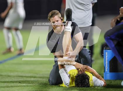 Thumbnail 1 in Wilson vs. Seagoville (UIL 5A Region II Bi-District Playoff) photogallery.