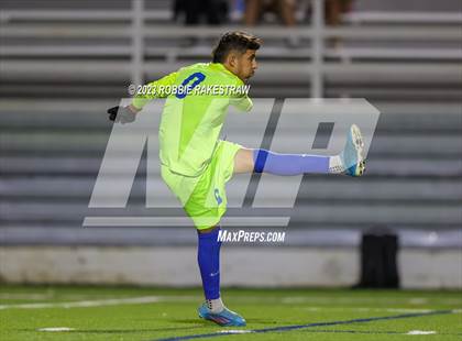 Thumbnail 3 in Wilson vs. Seagoville (UIL 5A Region II Bi-District Playoff) photogallery.