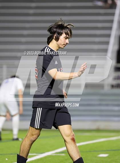Thumbnail 3 in Wilson vs. Seagoville (UIL 5A Region II Bi-District Playoff) photogallery.