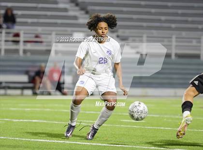 Thumbnail 3 in Wilson vs. Seagoville (UIL 5A Region II Bi-District Playoff) photogallery.