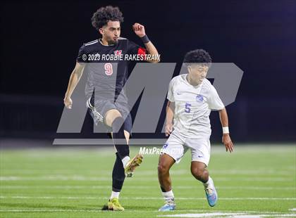 Thumbnail 1 in Wilson vs. Seagoville (UIL 5A Region II Bi-District Playoff) photogallery.