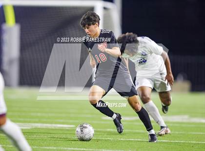 Thumbnail 3 in Wilson vs. Seagoville (UIL 5A Region II Bi-District Playoff) photogallery.