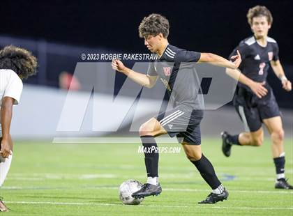 Thumbnail 2 in Wilson vs. Seagoville (UIL 5A Region II Bi-District Playoff) photogallery.