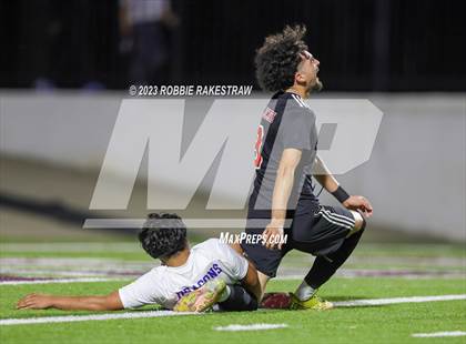 Thumbnail 3 in Wilson vs. Seagoville (UIL 5A Region II Bi-District Playoff) photogallery.
