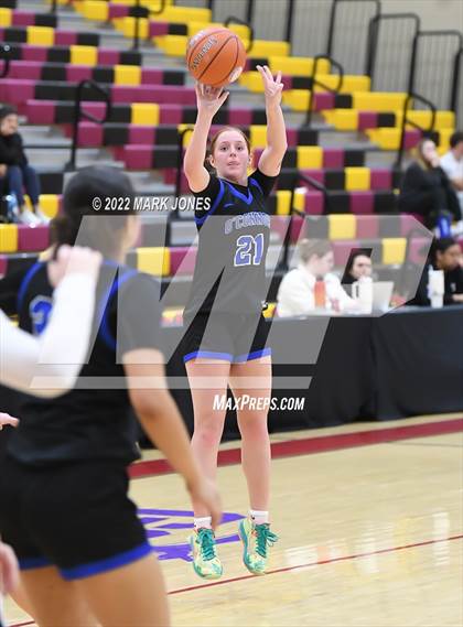 Thumbnail 1 in O'Connor vs. Chaparral (Hoophall West) photogallery.