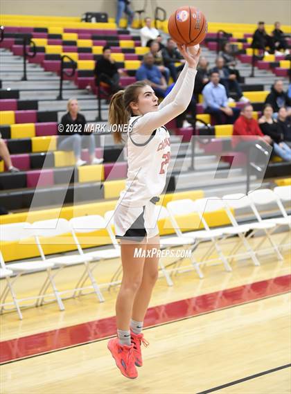 Thumbnail 3 in O'Connor vs. Chaparral (Hoophall West) photogallery.