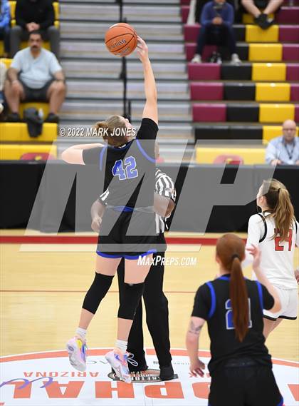Thumbnail 3 in O'Connor vs. Chaparral (Hoophall West) photogallery.