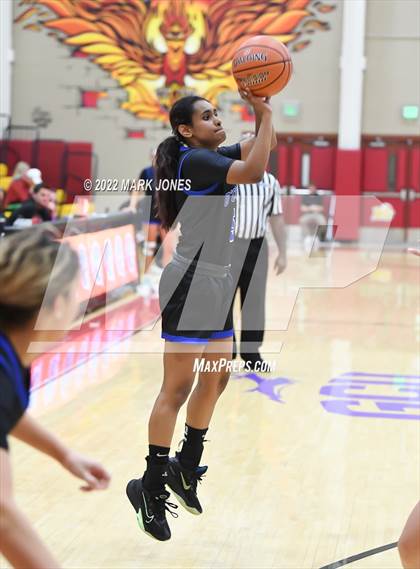 Thumbnail 2 in O'Connor vs. Chaparral (Hoophall West) photogallery.