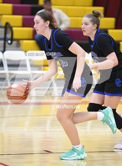 Thumbnail 1 in O'Connor vs. Chaparral (Hoophall West) photogallery.