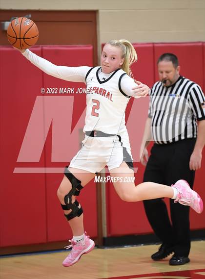 Thumbnail 1 in O'Connor vs. Chaparral (Hoophall West) photogallery.