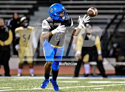 Thumbnail 1 in Marquez @ Crenshaw photogallery.