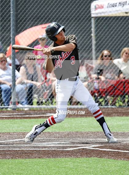 Thumbnail 3 in Highland vs Salem (IHSA, 3A sectional semifinal) photogallery.
