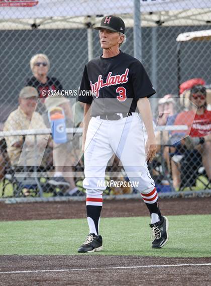 Thumbnail 1 in Highland vs Salem (IHSA, 3A sectional semifinal) photogallery.