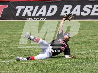 Thumbnail 1 in Highland vs Salem (IHSA, 3A sectional semifinal) photogallery.
