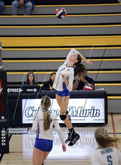 Thumbnail 3 in Head-Royce @ Branson (CIF NCS D5 Semifinal) photogallery.