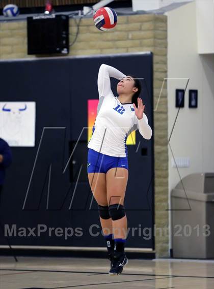 Thumbnail 1 in Head-Royce @ Branson (CIF NCS D5 Semifinal) photogallery.