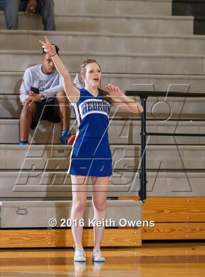 Thumbnail 1 in Marcus @ Hebron photogallery.