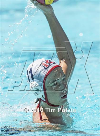 Thumbnail 3 in King vs Paloma Valley photogallery.
