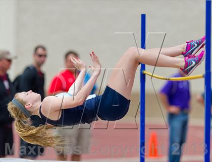 Thumbnail 2 in NISD Alamo Relays photogallery.