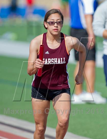 Thumbnail 2 in NISD Alamo Relays photogallery.