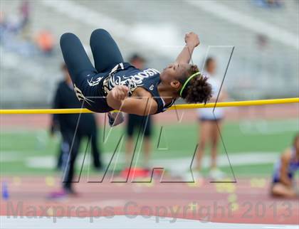 Thumbnail 2 in NISD Alamo Relays photogallery.