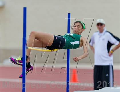Thumbnail 2 in NISD Alamo Relays photogallery.