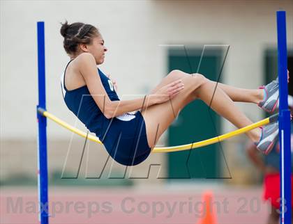 Thumbnail 3 in NISD Alamo Relays photogallery.