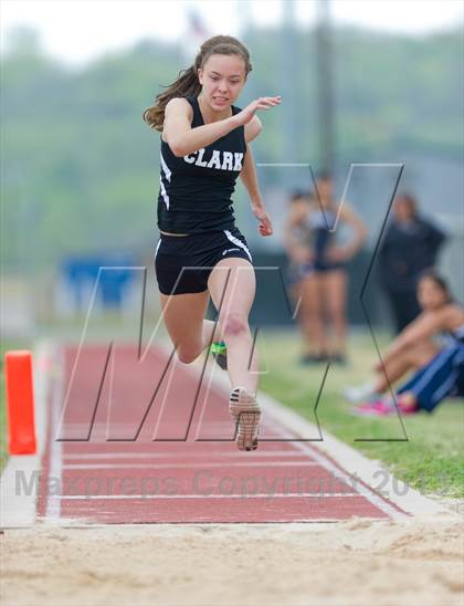 Thumbnail 1 in NISD Alamo Relays photogallery.