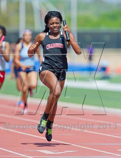 Thumbnail 1 in NISD Alamo Relays photogallery.