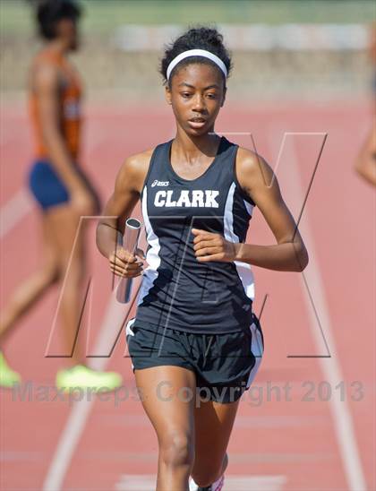 Thumbnail 1 in NISD Alamo Relays photogallery.