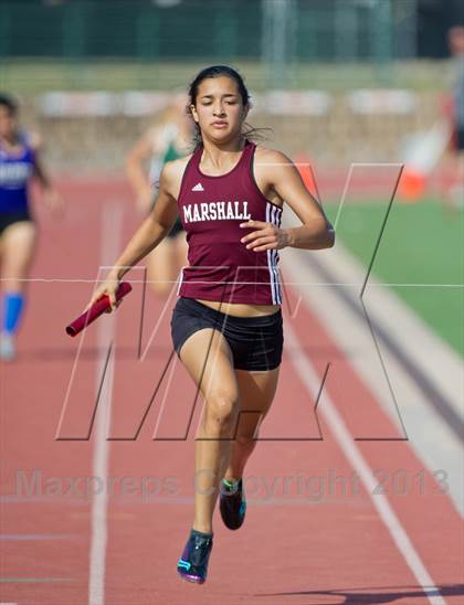 Thumbnail 2 in NISD Alamo Relays photogallery.