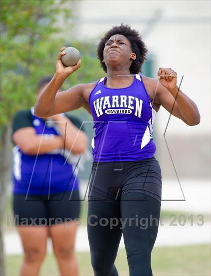 Thumbnail 3 in NISD Alamo Relays photogallery.