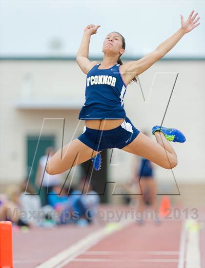 Thumbnail 1 in NISD Alamo Relays photogallery.