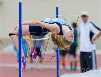 Thumbnail 3 in NISD Alamo Relays photogallery.