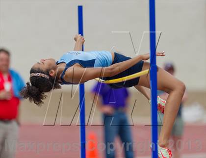 Thumbnail 3 in NISD Alamo Relays photogallery.