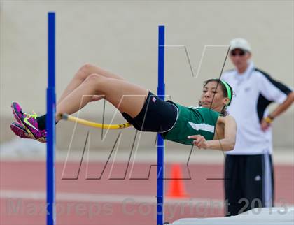 Thumbnail 3 in NISD Alamo Relays photogallery.