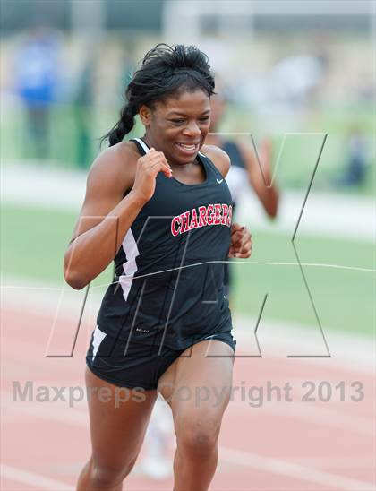 Thumbnail 2 in NISD Alamo Relays photogallery.
