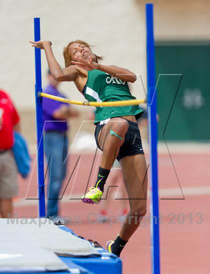 Thumbnail 1 in NISD Alamo Relays photogallery.