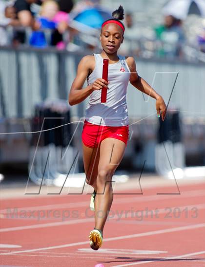 Thumbnail 3 in NISD Alamo Relays photogallery.