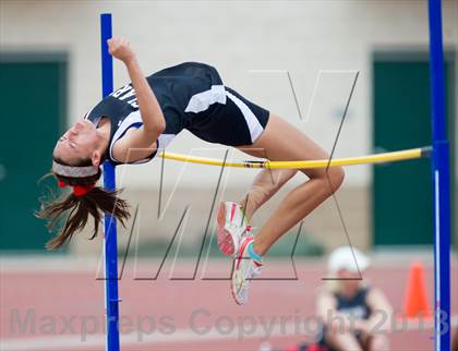 Thumbnail 3 in NISD Alamo Relays photogallery.