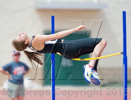 Thumbnail 1 in NISD Alamo Relays photogallery.
