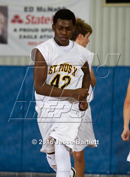 Thumbnail 3 in St. Pius X vs St. Pius X (Evangel Eagle Classic) photogallery.