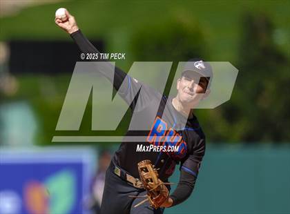 Thumbnail 3 in Santa Ana Valley vs. Rolling Hills Prep photogallery.