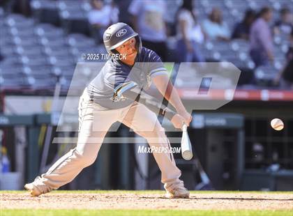 Thumbnail 3 in Santa Ana Valley vs. Rolling Hills Prep photogallery.