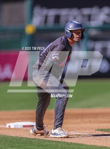 Thumbnail 3 in Santa Ana Valley vs. Rolling Hills Prep photogallery.