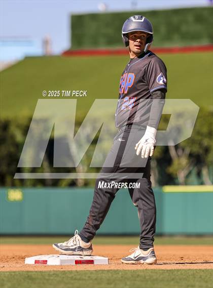 Thumbnail 3 in Santa Ana Valley vs. Rolling Hills Prep photogallery.