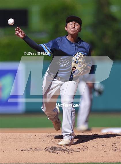 Thumbnail 2 in Santa Ana Valley vs. Rolling Hills Prep photogallery.