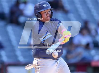 Thumbnail 2 in Santa Ana Valley vs. Rolling Hills Prep photogallery.